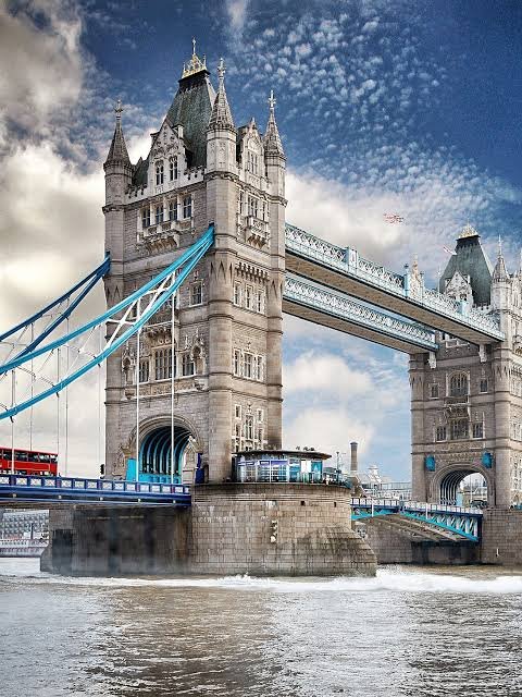 Tower Bridge (London)